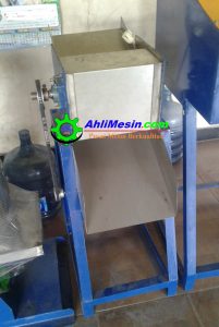 mesin parut kelapa